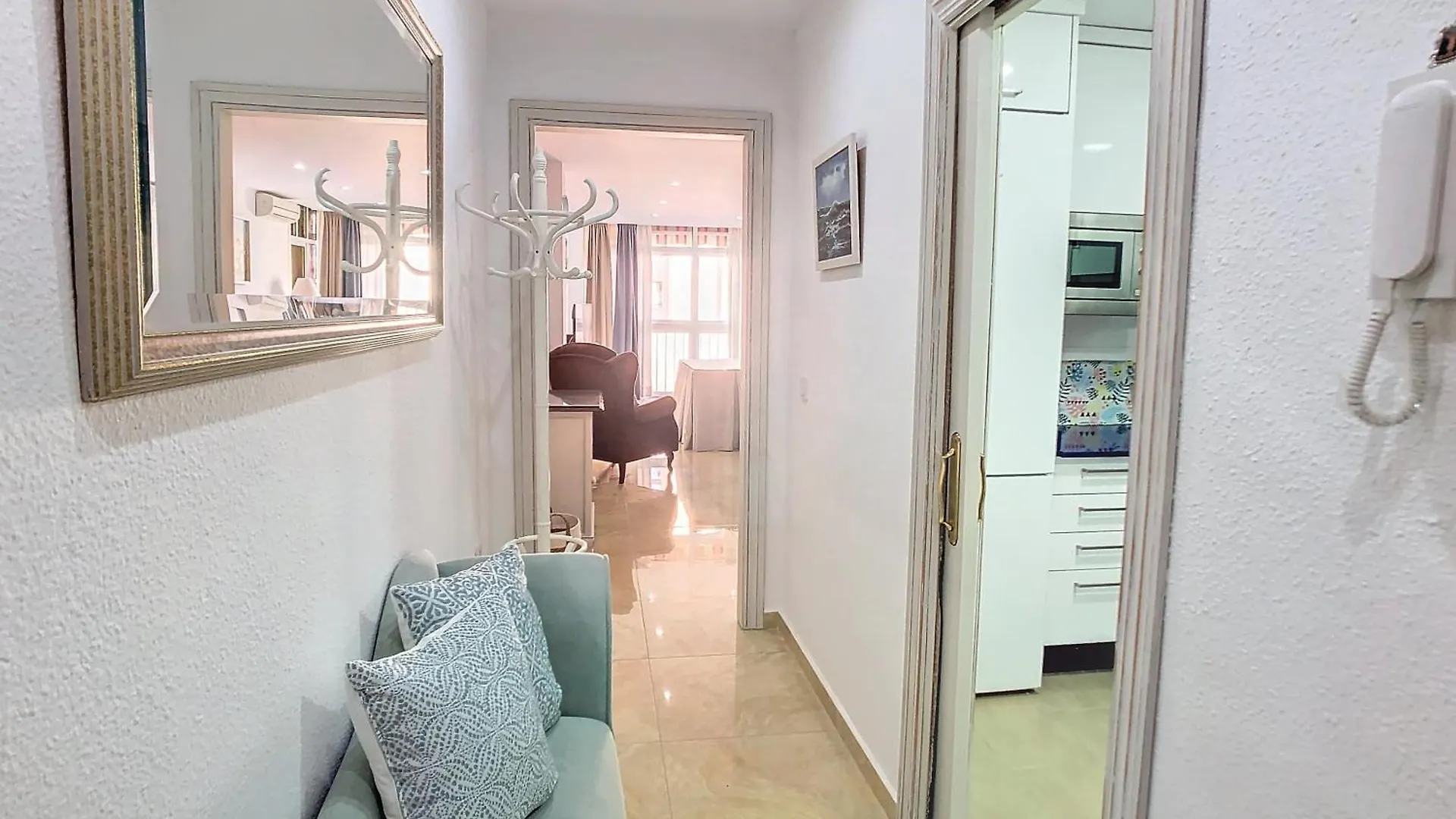 Apartamento De 3 Habitaciones Fuengirola 0*,  Spain